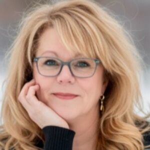 Meet your Posher, Kelly